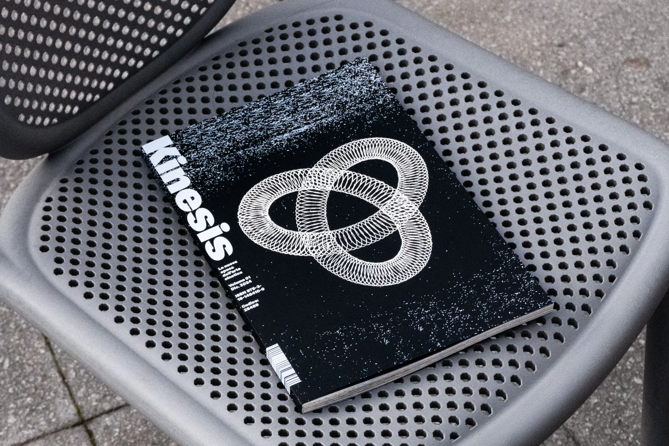 Kinesis Editorial design, Creative direction, Visual identity project visual 2